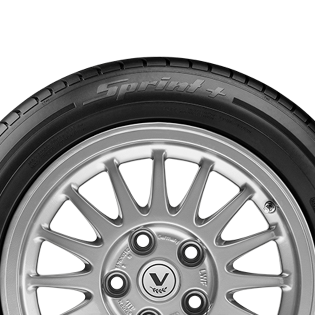 Moderna prestanda både på våta och torra vägar.